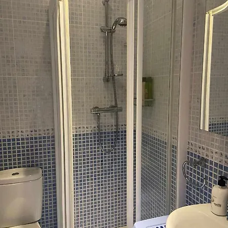Victoria & Parking Apartamento Estepona