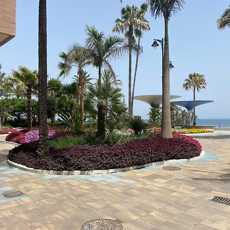 Victoria & Parking Apartment