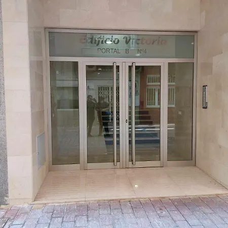 Victoria & Parking * Εστεπόνα